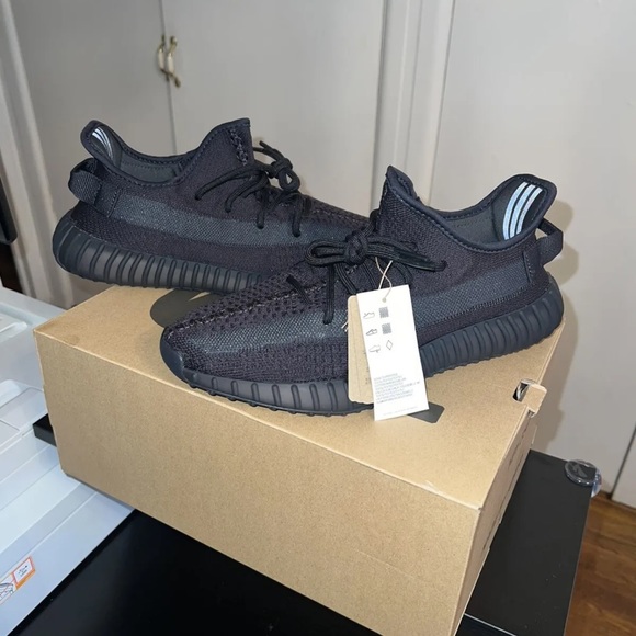 Adidas Yeezy Boost 350 V2 Mens Style : Hq4540